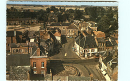 Dép 80 - Oisemont - La Place De La Mairie - état - Oisemont
