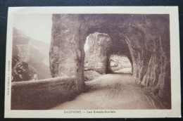 Delcampe - CPA 26 - DAUPHINE - Les Grands Goulets - Cliché Oddoux Grenoble - Les Grands Goulets