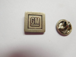 Delcampe - Beau Pin's  , Auto Ford , Logo GM , Général Motors - Ford