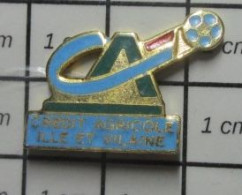 1122 Pin's Pins / Beau Et Rare / BANQUES / CREDIT AGRICOLE ILLE ET VILAINE BALLON DE FOOTBALL - Jaguar