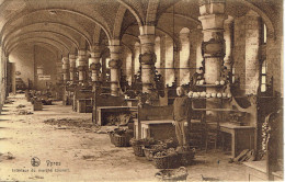 Delcampe - Ieper  Ypres Interieur Du Marché Couvert - Zonnebeke