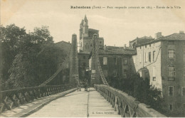 Delcampe - CPA-81-RABASTENS -Pont Suspendu Construit En 1833 Entrée De La Ville* Edit. Costes Buraliste Rabastens* 2 Scans - Rabastens
