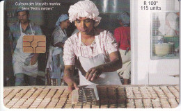 TARJETA DE MAURICIO DE CUISSON DES BISCUITS MANIOC DE NOVEMBER 2001 Y TIRADA 40000 (MAURITIUS) - Mauritius