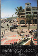 [-5%] ETATS UNIS - Downtown Huntington Beach At The Intersection Of Main Street... - Carte Postale Grand Format Moderne - Huntington