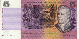 Australia P-39c 5 Dollars (1972) XF - 1966-72 Reserve Bank Of Australia