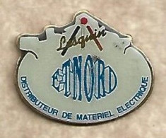 Lesquin (59) SARL ETNORD ElectroTechniqueNord 487 Rue De La Voyette Fretin Distributeur De Matériel Informatique - Informatica
