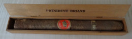 ANCIEN CIGARE PRESIDENT BRIAND DANS SON ETUI BOIS RARE POUR COLLECTIONNEURS - Altri & Non Classificati