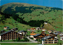 Brigels - Dorfpartie Mit Der Kapelle "Sogn Sievi" (8055) - Breil/Brigels
