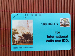 1 Phonecard 100 UNITS  UGANDA USED Rare - Uganda