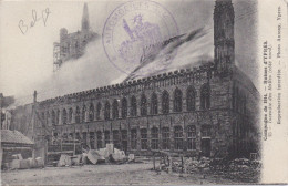 Delcampe - Campagne De 1914 - Ruines D Ypres - Photo  Antony. - Incendie Des Halles - Côté Nord - Cachet Convois Automobiles - Ieper