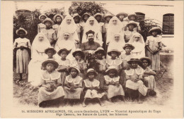 Delcampe - PC MISSIONARIES LOME MGR CESSOU LES SOEURS TOGO (a28042) - Togo