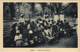 Delcampe - PC MISSIONARIES CULTE EN PLEIN AIR GABON ETHNIC TYPE (a27931) - Gabun