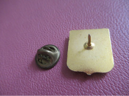 Insigne Pin's/ à Déterminer/ écusson A.A.A.L./ Avec Armoiries Alsace Et Lorraine/Epoxy/ Vers 1980-80      INS244 - Autres & Non Classés
