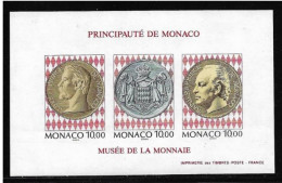 Monaco. Bloc Feuillet N°66a** Non Dentelé (Musée Des Timbres Et Monnaies)cote 220€ - Errors And Oddities
