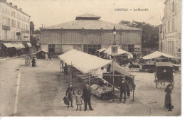 Delcampe - 16 - COGNAC - Belle Vue Animée Du Marché ( Attelage ) - Cognac