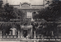 Delcampe - CARTOLINA  SALSOMAGGIORE PARMA EMILIA ROMAGNA ALBERGO CENTRALE BAGNI VIAGGIATA 1954    Y39 - Parma