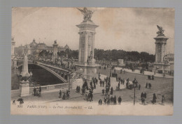 Delcampe - CPA - 75 - Paris - Le Pont Alexandre III - Animée - Circulée En 1917 - Brücken