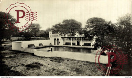 ZAMBIA. VICTORIA FALLS HOTEL. SWIMMING POOL IN THE GROUNDS. - Sambia