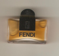 SN/ FENDI : Eau De Toilette (miniature) 4.5 Ml - Non Classés