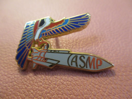 Militaria /Pin's /Missile Air-sol AMSP Militaire Horus/Arthus Bertrand / Vers 1970-1990        PIN36 - Arthus Bertrand