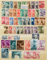 O Ausztria Néhány Száz Bélyeg Az 1960-1980-as évekből + Kevés Korábbi és Későbbi 8 Lapos Közepes Berakóban - Other & Unclassified