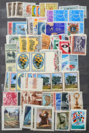 **, *, O Vegyes Motívum Bélyegek 10 Lapos A4 Berakóban, 90%-ban Postatiszta Anyag, Sok Sorral (Mi EUR Ca 1.150,-) - Other & Unclassified
