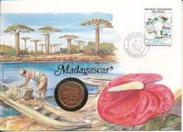 Madagaszkár 1992. 5A Acél Felbélyegzett Borítékon, Bélyegzéssel, Német Nyelvű Leírással T:UNC  Madagascar 1992. 5 Ariary - Unclassified