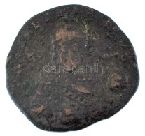 Bizánci Birodalom ~8. Század. AE Follis (6,14g) T:F Byzantine Empire ~8th Century AE Follis (6,14g) C:F - Unclassified