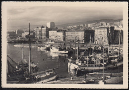 Delcampe - Jugoslawien - 51000 Rijeka - Harbor - Fishingboats - Sailingship - Nice Stamp 1956 - Jugoslawien