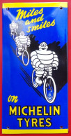 Plaque Emaillee Et Bombee MICHELIN Miles And Smiles VELO - Targhe Smaltate (a Partire Dal 1961)