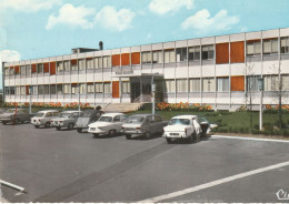 Delcampe - Photo Cpsm Cpm 59 BERLAIMONT. La Clinique 1980 Peugeot 404 Renault 16 Panhard... - Berlaimont