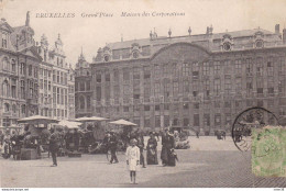 Delcampe - Belgique - Bruxelles - Grand Place - Maison Des Corporations - Plätze