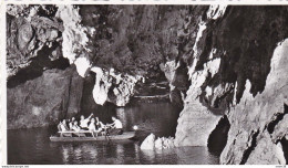 Suisse - VS - Lac Souterrain St. Léonard - Barques - Saint-Léonard