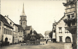 Delcampe - Cpsm Soultz, Place De La Mairie, Fontaine - Soultz