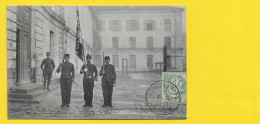 Delcampe - RUEIL Militaria L'Etendard Du 16° Bataillon D'Infanterie Hauts De Seine (92) - Rueil Malmaison