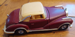CORGI MERCEDES  BENZ  300S  AU 1/43e Poids METAL 121 Gr - Corgi Toys