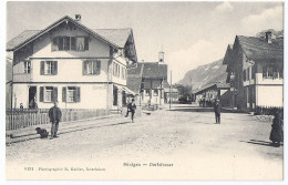BÖNIGEN: Dorfstrasse Mit Coiffeurgeschäft, Animiert ~1910 - Bönigen