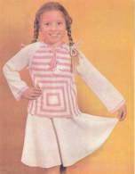 Collectable Soviet Fashion Card With The Pattern On The Backside -  Little Girl In A Dress - Printed 1986 - Ca. 18x14 Cm - Patrones