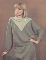 Soviet Fashion Card With The Pattern On The Backside - Woman In Grey Jersey And Skirt - Printed 1983 - Ca. 18x14 Cm - Patrones