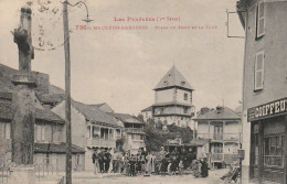 65 - Mauléon-barousse - Place Du Pont Et La Tour - Mauleon Barousse