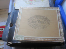 Old Wooden Box La Escempcion De Jose Gener Habana 50 Excepcionales Patacas Big Box 17.5x15x9.5 Cm - Empty Tobacco Boxes