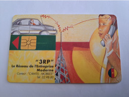 CAMEROUN/ KAMEROEN / CHIPCARD / 3000 FRANC/ CELLULAIR NETWORK/ CAR/BOY ON PHONE  USED CARD   **18063** - Camerún