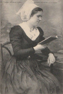 Etude De Coiffes. - SAINTE-HERMINE Et Ses Environs - Collections & Lots