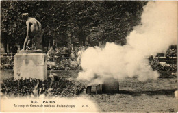 Delcampe - CPA PARIS 1e Palais Royal Le Coup De Canon De Midi (574385) - Paris (01)