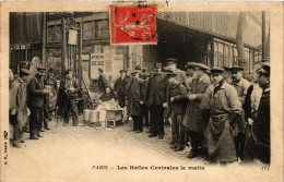 Delcampe - CPA PARIS 1e Les Halles Centrales Le Matin (479492) - Paris (01)