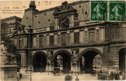 Delcampe - CPA AK PARIS (1e) Guichets Du Louvre Nouveaux Autobus (564581) - Louvre