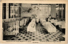 Delcampe - CPA PARIS 1e - Pouponniére Grands Magasins Du Louvre (82979) - Louvre