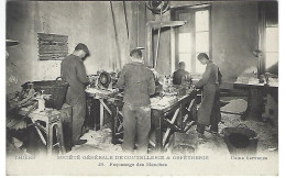 Delcampe - Carte Postale : Thiers - Société Générale De Coutellerie  Et Orfèvre  -  Façonnage De Manches- Usine Servante - Thiers