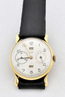 08087 Universal Geneve. 18k Gold. Complex Functions Wristwatch. Ca. 1945. - Clocks