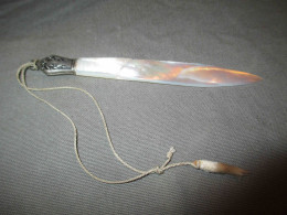 Ancien Coupe Papier Nacre Et Argent Napoléon III Milieu  Fin XIX ème - Apri Lettere